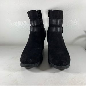 WHITEMT. booties Sapphira platform